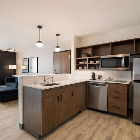 Everhome Suites Corona Esterno foto