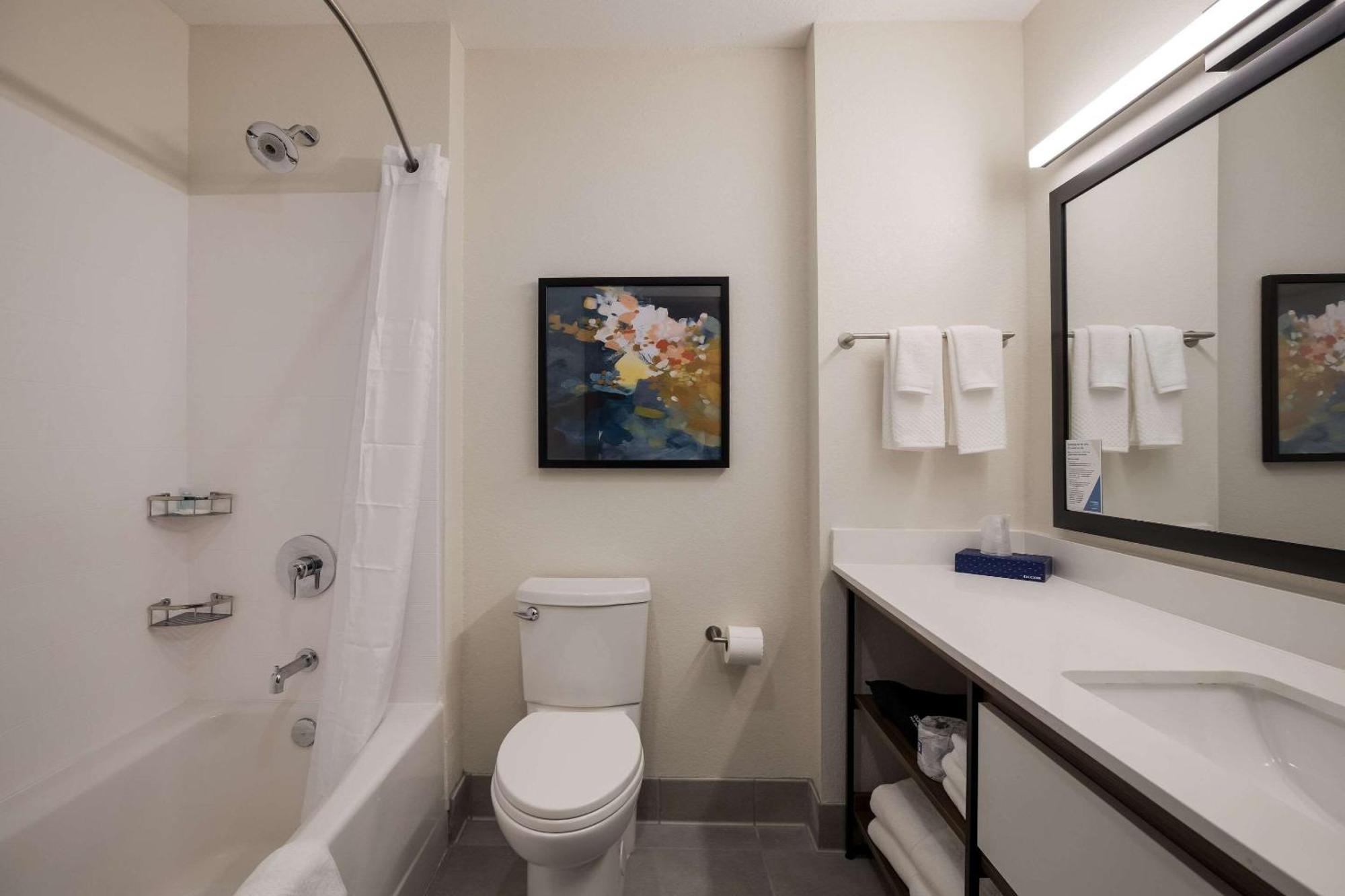 Everhome Suites Corona Esterno foto