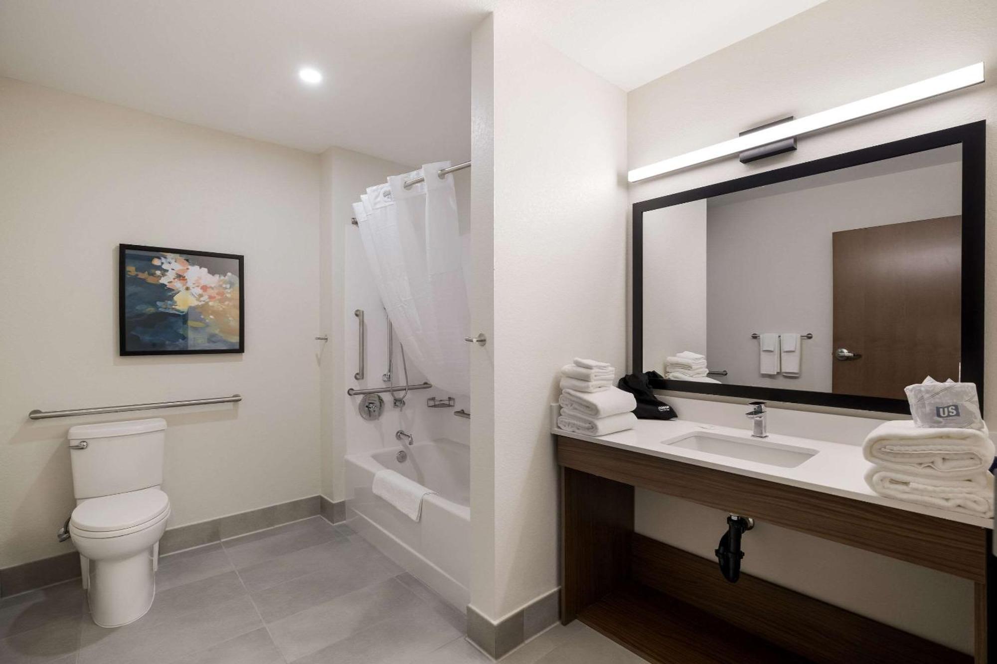 Everhome Suites Corona Esterno foto