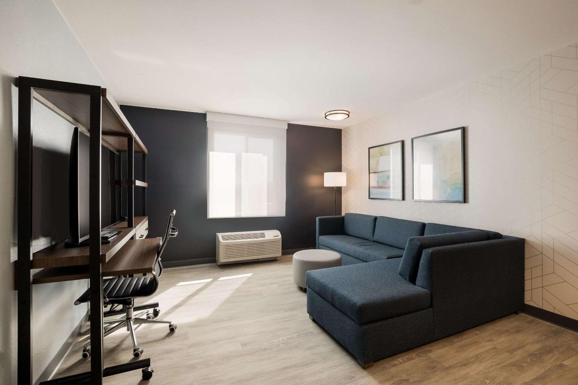 Everhome Suites Corona Esterno foto