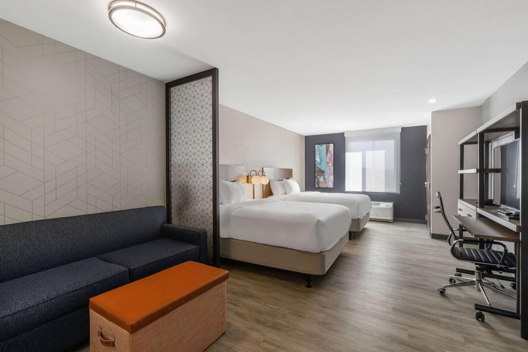 Everhome Suites Corona Esterno foto